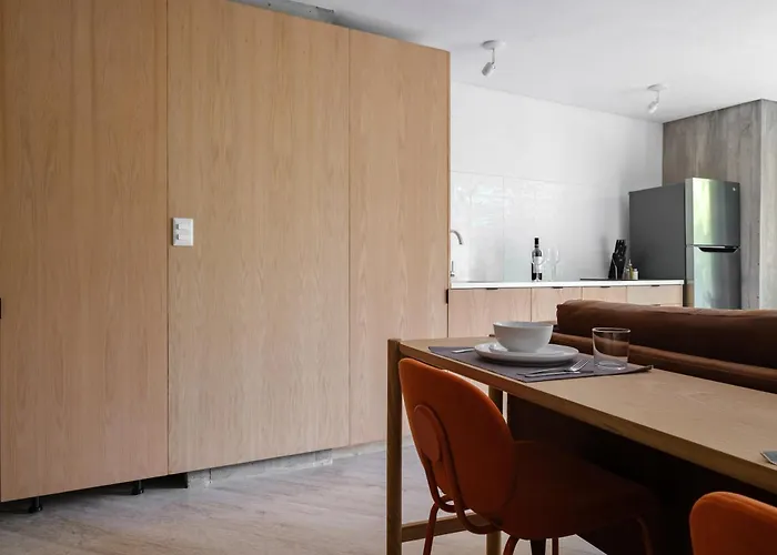Par 306 Apartment